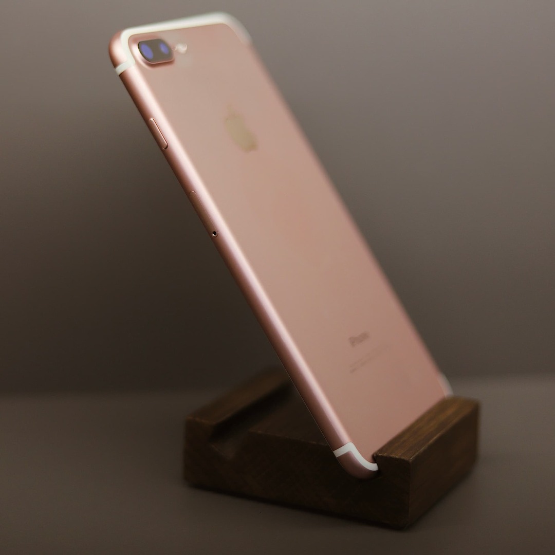 б/у iPhone 7 Plus 32GB ідеальний стан (Rose Gold)